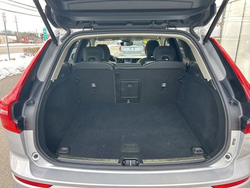 Certified 2025 Volvo XC60 B5 Plus image 11