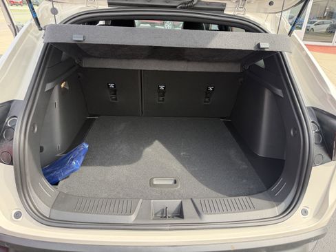 New 2026 Chevrolet Trax RS image 12