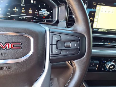 Used 2022 GMC Sierra 1500 SLT w/ SLT Premium Package AWD/4WD image 16