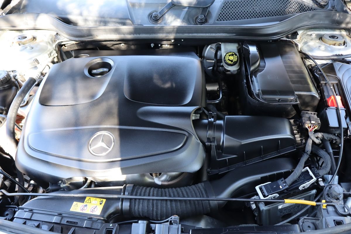 Used 2018 Mercedes-Benz CLA 250 4MATIC image 39