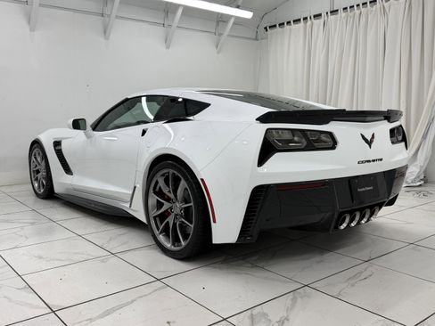 Used 2019 Chevrolet Corvette Z06 image 14