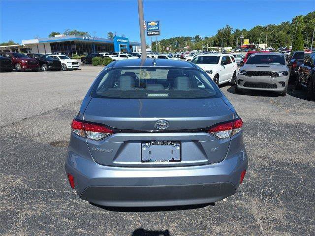 Used 2024 Toyota Corolla LE FWD image 5
