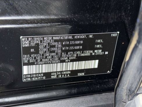 Used 2023 Toyota RAV4 Limited image 14