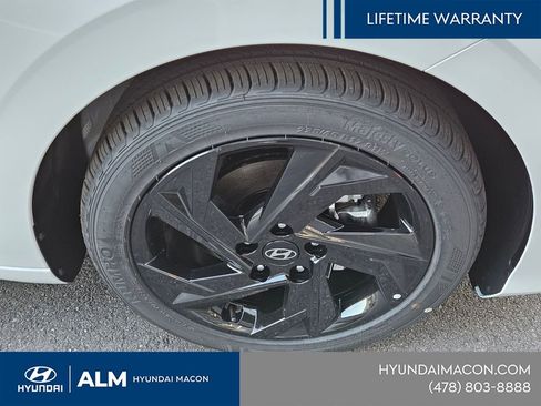 New 2026 Hyundai Elantra Sport FWD image 19