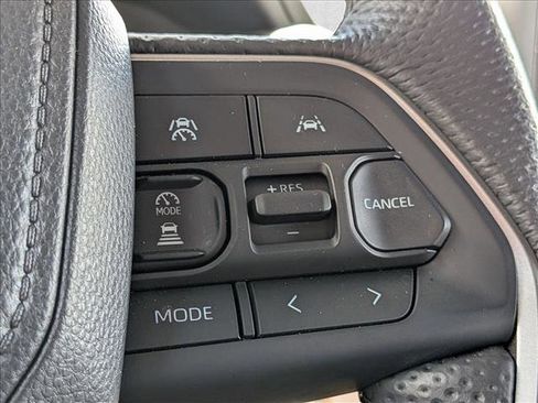 Used 2024 Toyota Tacoma TRD Sport AWD/4WD image 14