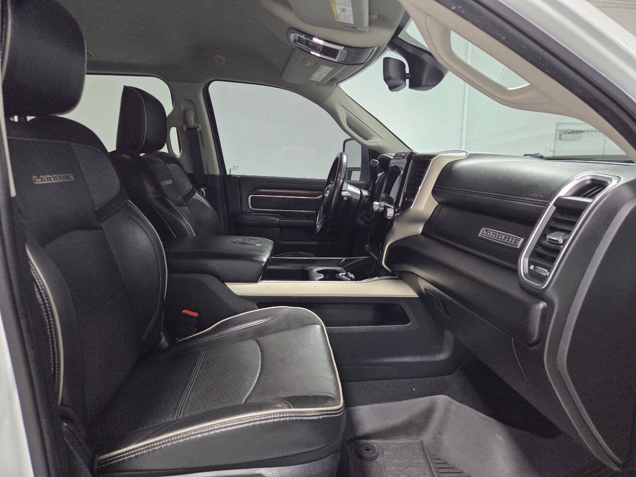 Used 2023 RAM 2500 Laramie AWD/4WD image 18