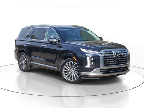 Used 2024 Hyundai Palisade Calligraphy image 1