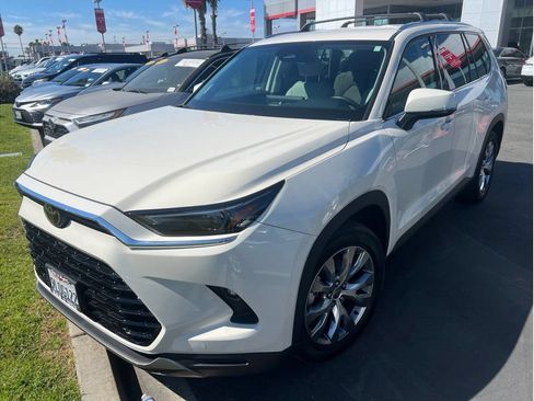 Certified 2024 Toyota Grand Highlander AWD Hybrid image 2