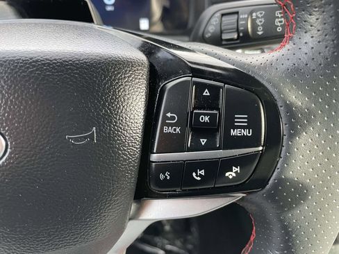 Used 2025 Ford Explorer ST-Line w/ ST-Line Street Pack AWD/4WD image 33