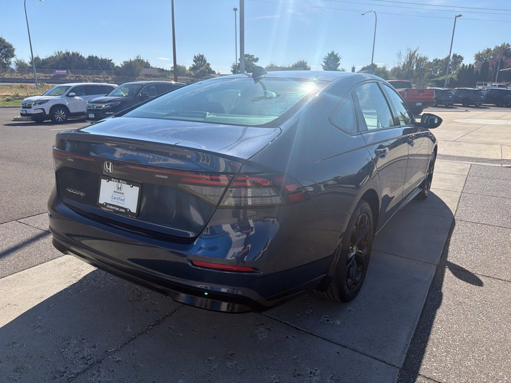 Used 2025 Honda Accord SE image 4