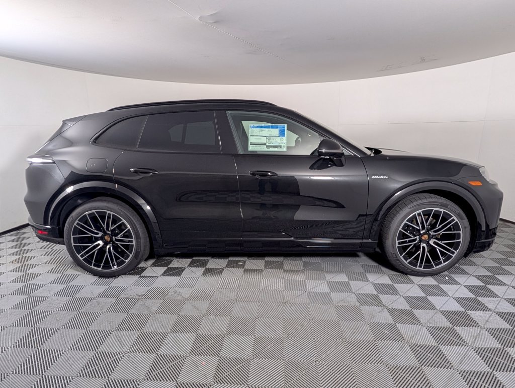 New 2026 Porsche Cayenne Electric AWD/4WD image 8