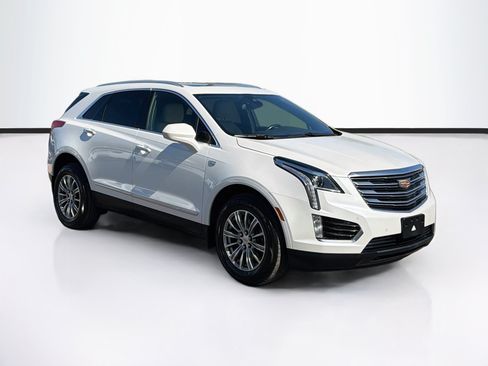 Used 2019 Cadillac XT5 Luxury FWD image 3