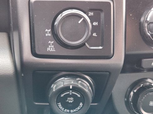 Used 2016 Ford F150 XLT w/ Equipment Group 302A Luxury image 22