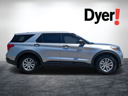Used 2021 Ford Explorer 2WD image 2