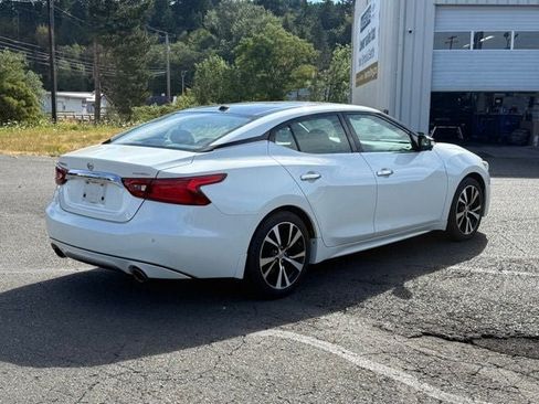Used 2018 Nissan Maxima Platinum FWD image 4