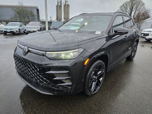 New 2026 Volkswagen Tiguan SE R-Line image 8