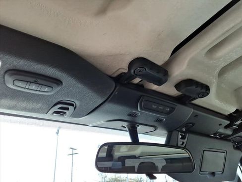 Used 2023 Jeep Gladiator Sport image 29