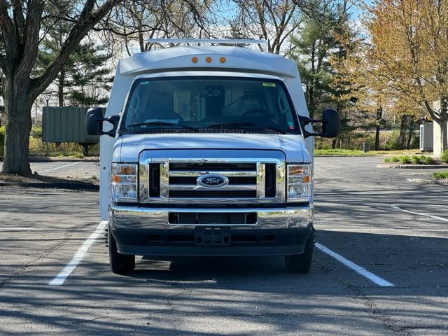New 2024 Ford E-450 and Econoline 450 Super Duty w/ Power Windows & Locks Group RWD image 2