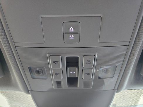 New 2026 Volkswagen Taos SEL image 40