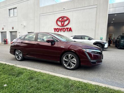 Used 2018 Honda Clarity Plug-In Hybrid image 4