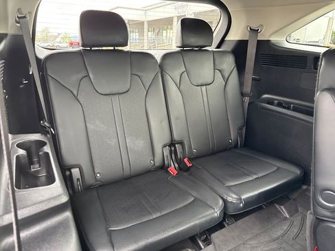 Certified 2022 Kia Sorento S FWD image 17
