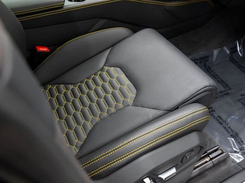 Used 2022 Lamborghini Urus image 58