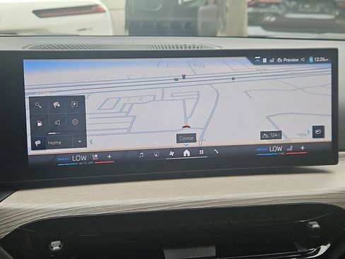 Used 2025 BMW 330i Sedan w/ Premium Package image 13