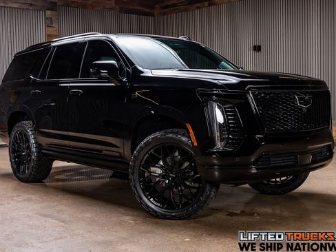 Used 2026 Cadillac Escalade Platinum Sport w/ LPO, ONYX Package image 1