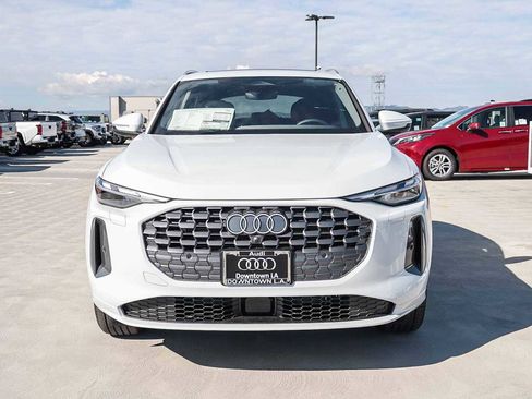 New 2025 Audi Q5 Premium image 2