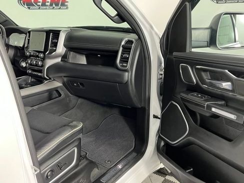 Used 2022 RAM 1500 Laramie AWD/4WD image 29