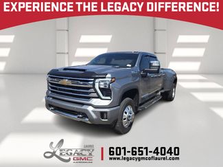 Used 2024 Chevrolet Silverado 3500 High Country w/ High Country Premium Package video 1
