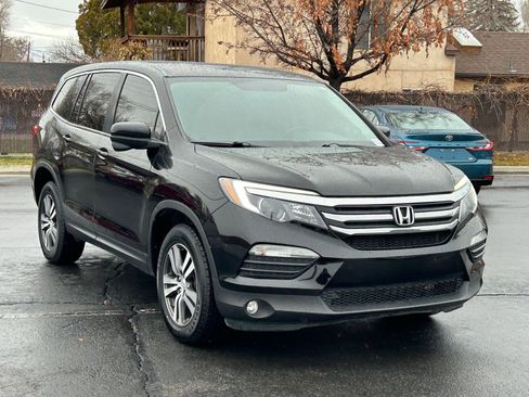 Used 2017 Honda Pilot EX image 7
