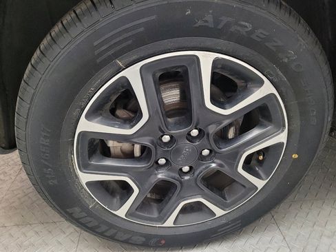 Used 2021 Jeep Compass Trailhawk AWD/4WD image 31
