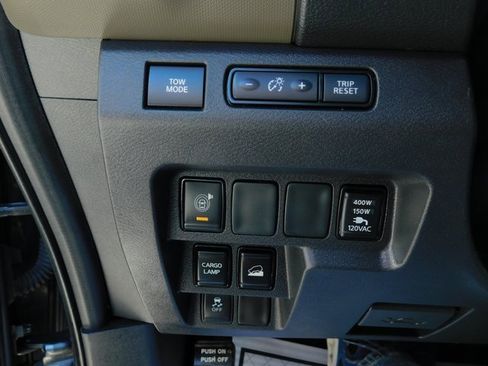 Used 2022 Nissan Frontier SV image 33