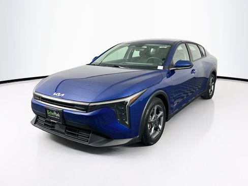Used 2025 Kia K4 FWD image 3