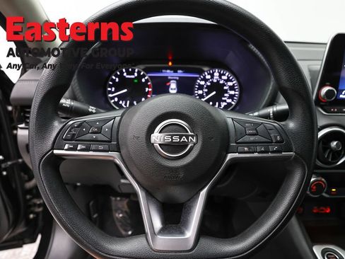 Used 2024 Nissan Sentra SV FWD image 10