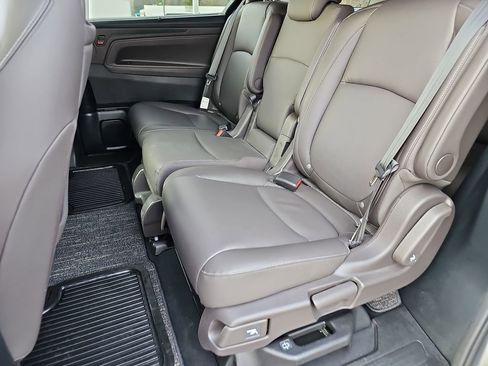 Used 2024 Honda Odyssey Touring image 18