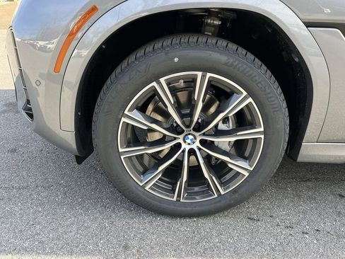 New 2026 BMW X6 xDrive40i w/ Climate Comfort Package image 10