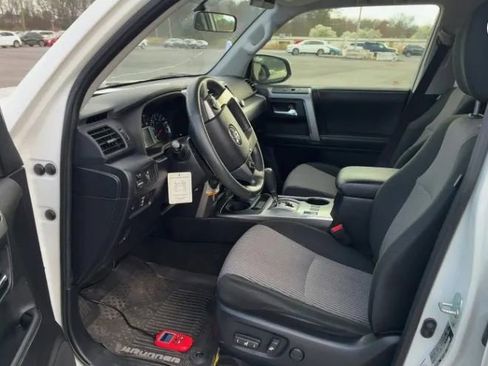 Used 2019 Toyota 4Runner SR5 image 2