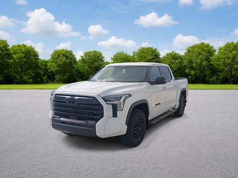New 2026 Toyota Tundra SR5 w/ SR5 Premium Package AWD/4WD image 3