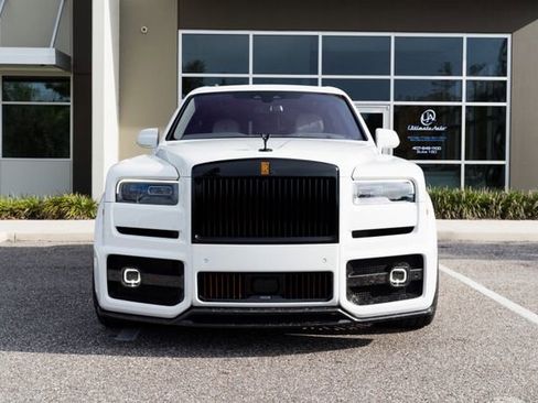 Used 2023 Rolls-Royce Cullinan w/ Cullinan Package image 7
