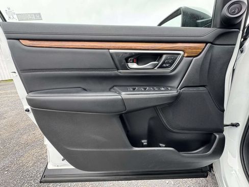 Used 2021 Honda CR-V Touring image 26