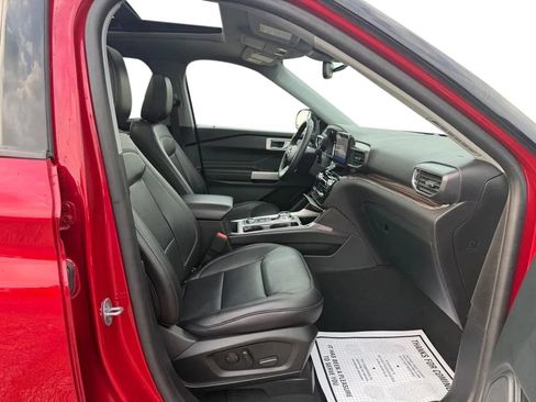 Used 2024 Ford Explorer Limited AWD/4WD image 26