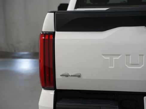 Used 2023 Toyota Tundra SR5 w/ SR5 Premium Package AWD/4WD image 10