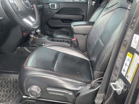 Used 2018 Jeep Wrangler Unlimited Rubicon AWD/4WD image 7
