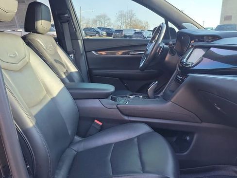 Used 2020 Cadillac XT6 Sport image 30