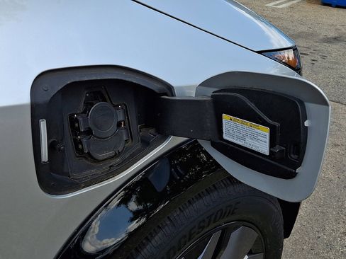 Certified 2023 Nissan Ariya FWD image 31