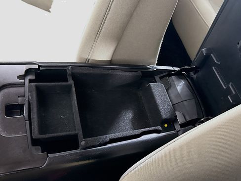 Used 2018 Ford Fusion S image 18