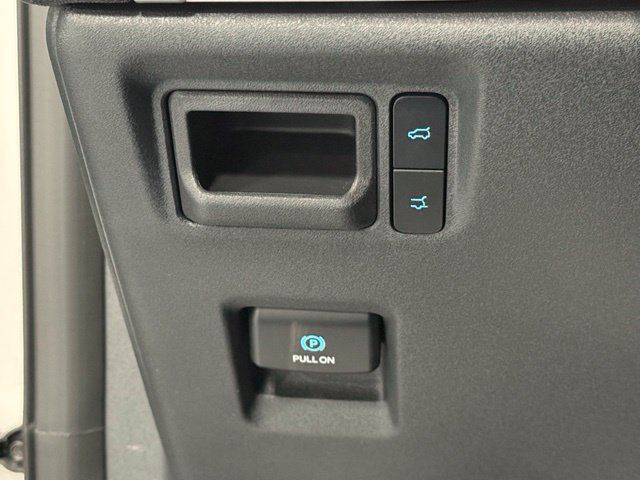 Used 2026 Ford Expedition Max Active RWD image 11