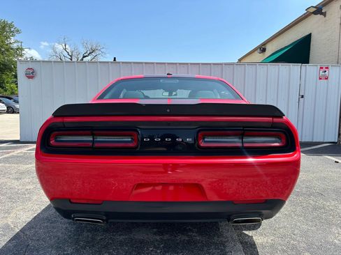 Used 2018 Dodge Challenger SXT w/ Blacktop Package RWD image 4
